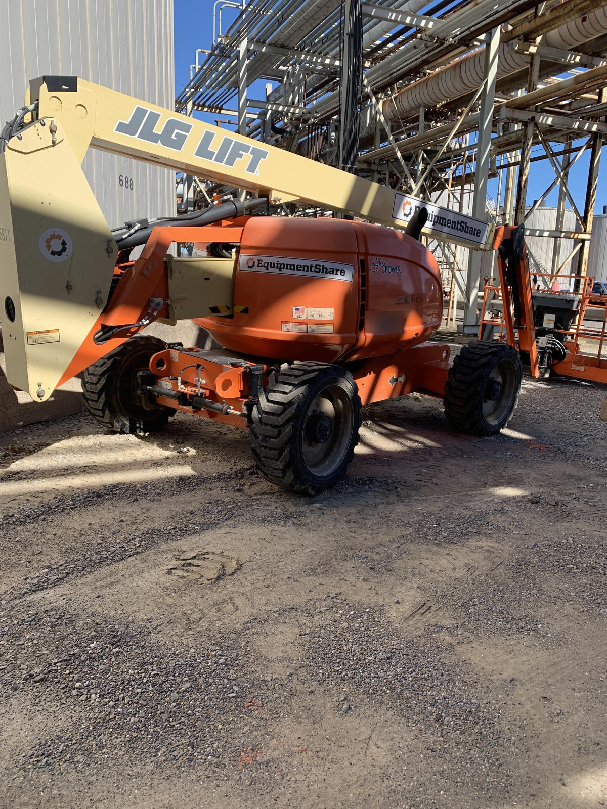 2021 JLG 600AJ