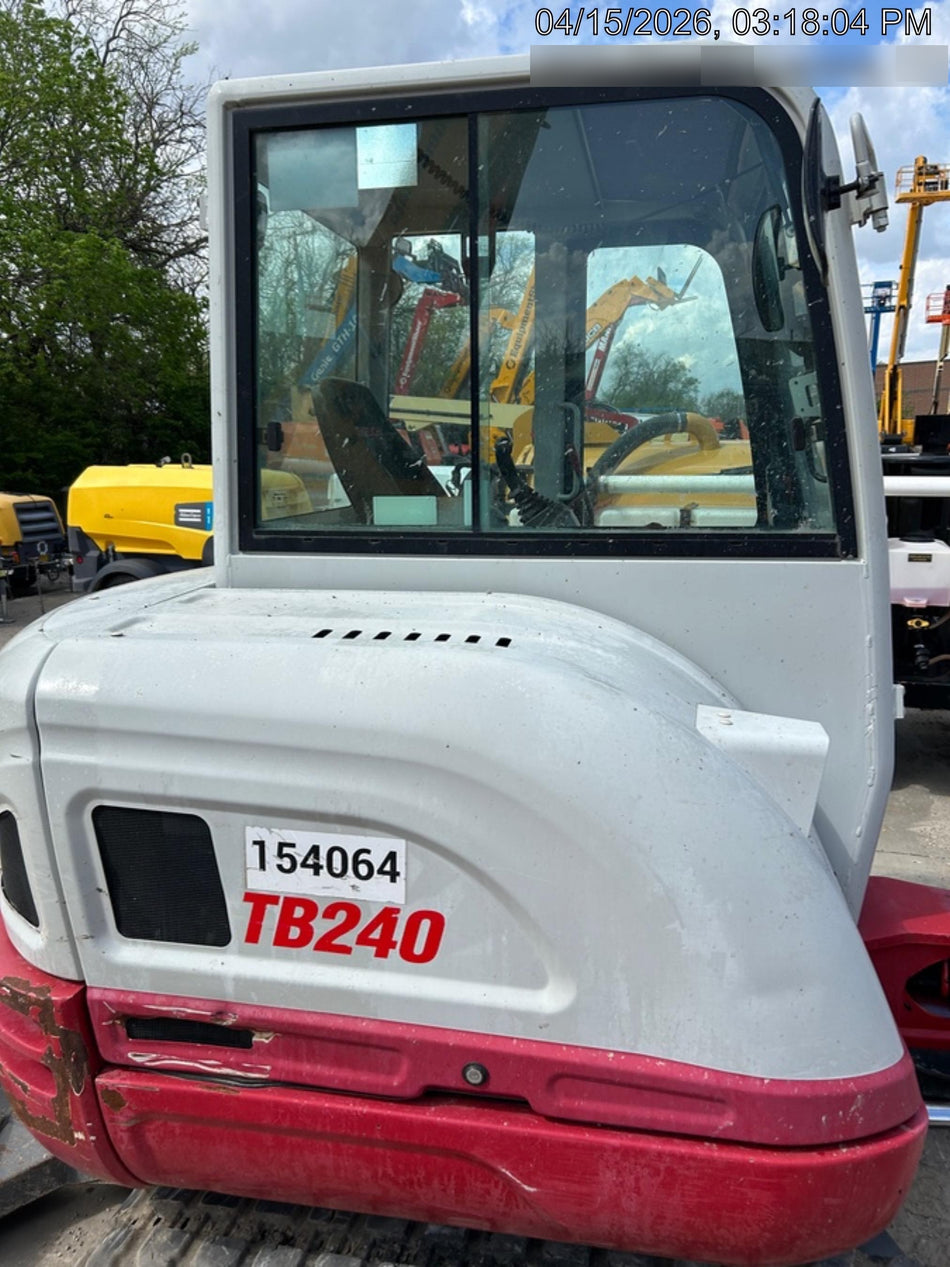 2021 TAKEUCHI TB240