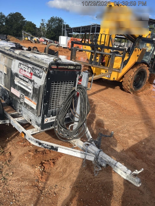 2019 Lincoln Electric Vantage 322 Welder Ready-Pak 3, Two wheel trailer, Fender and Light kit, Cable Rack
