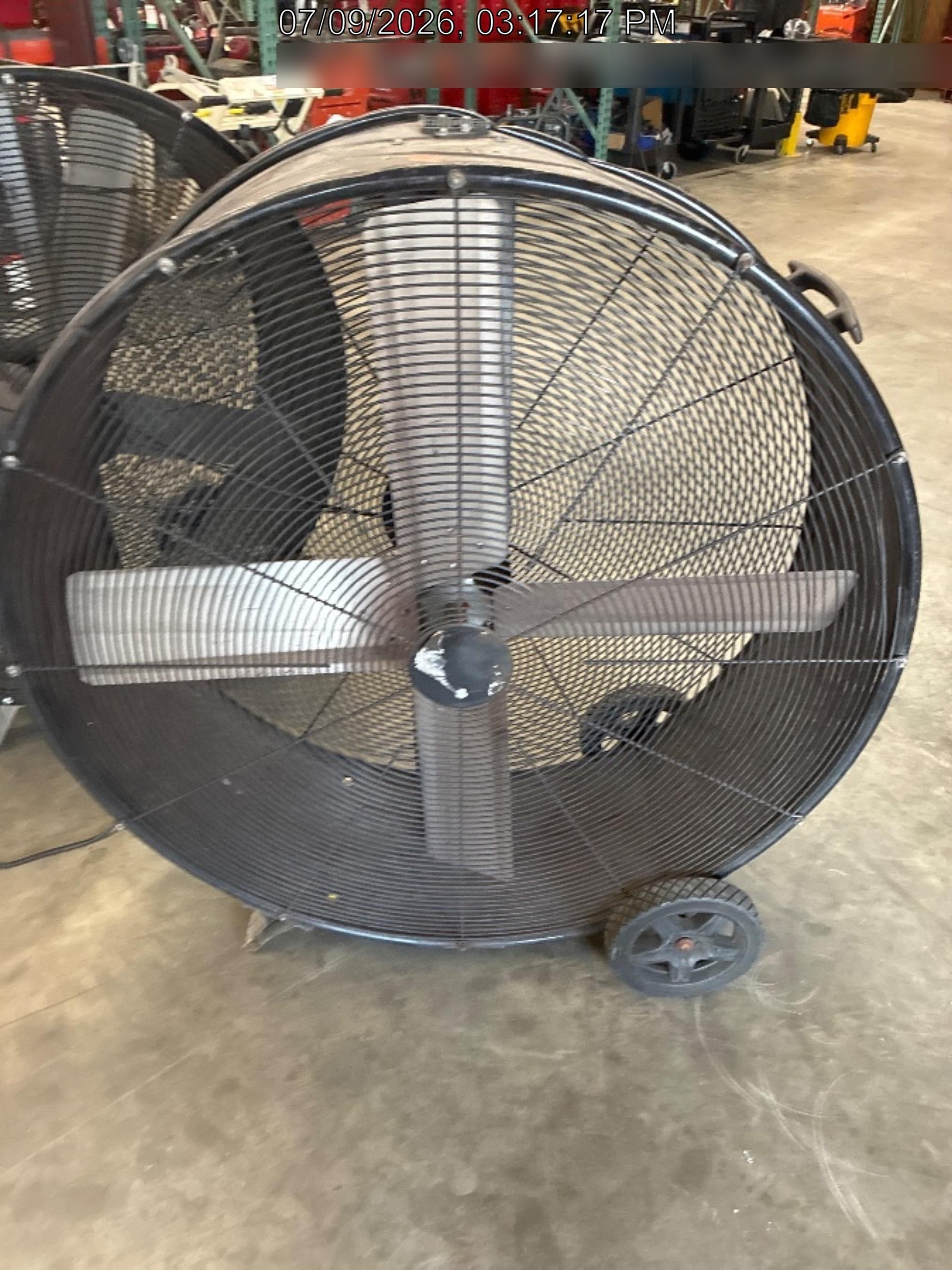 2022 COMMERCIAL ELECTRIC 42" BD Barrel Fan
