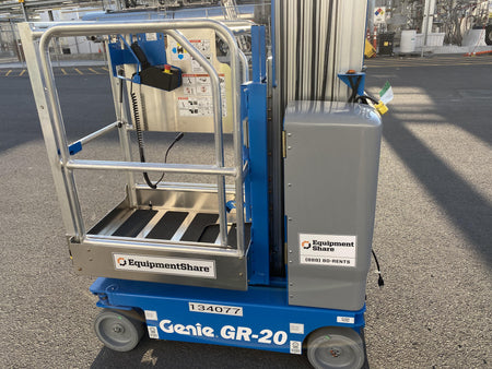 2021 GENIE GR-20