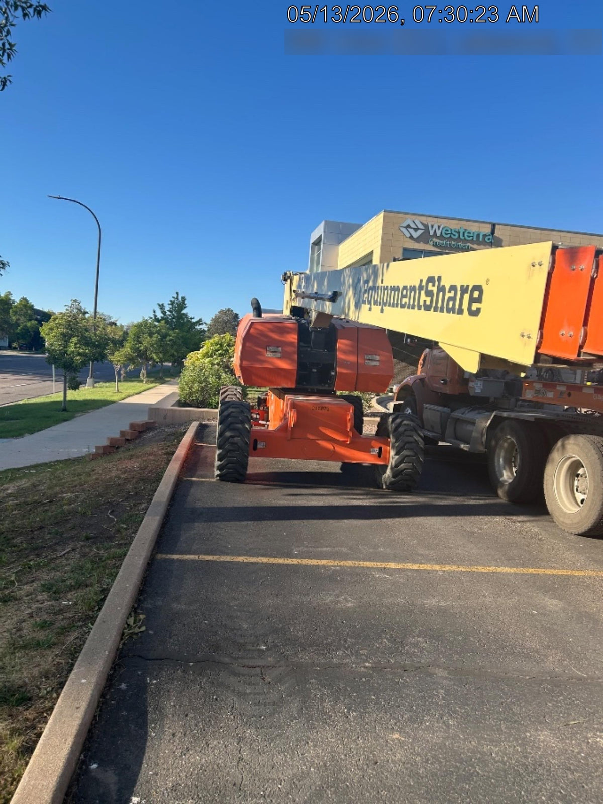 2022 JLG 860SJ