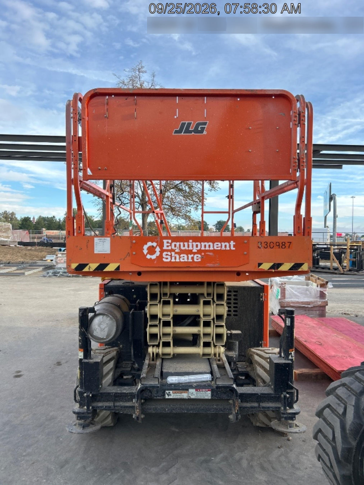 2023 JLG RT3369