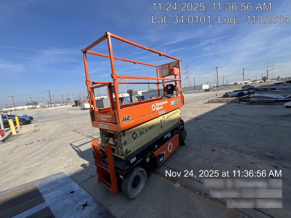 2022 JLG ES2632