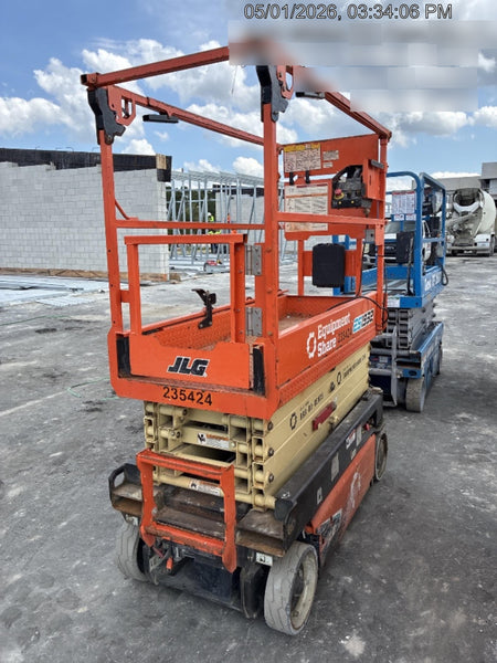 2022 JLG ES1932