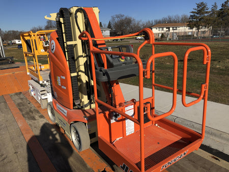 2021 JLG 26E