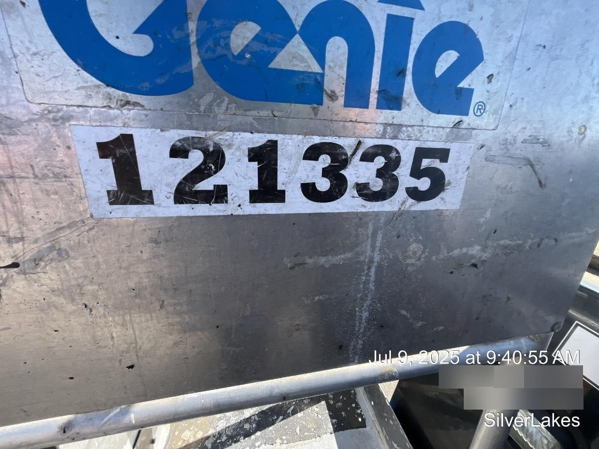 2020 GENIE AWP-30S
