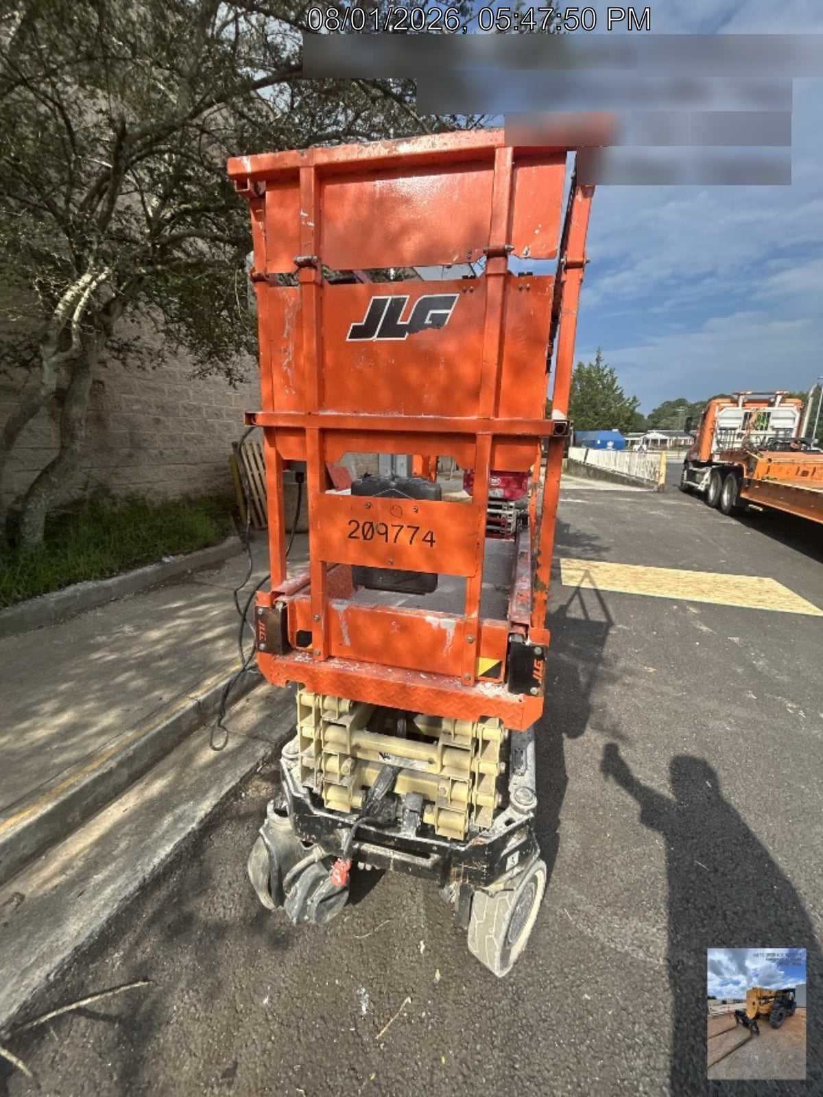 2022 JLG ES1932