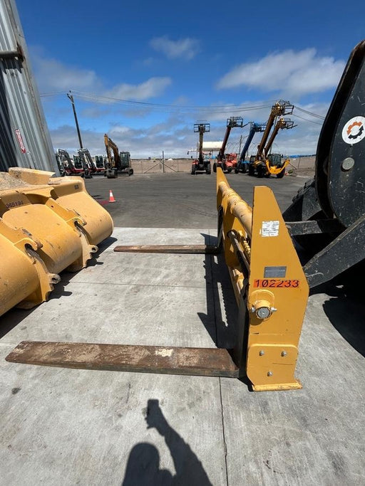 2020 JOHN DEERE 96" Loader Fork Carriage - John Deere