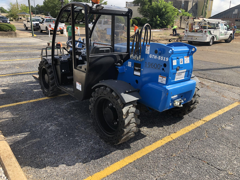 2018 GENIE GTH-5519
