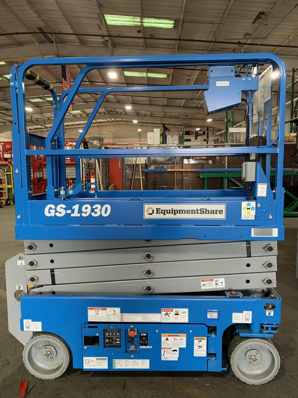 2019 Genie GS-1930 Half Height Swing Gate, 800W Inverter