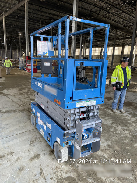 2020 Genie GS-1930 Solid Non Marking Tires, Beacon, Folding rails with half height swing gate