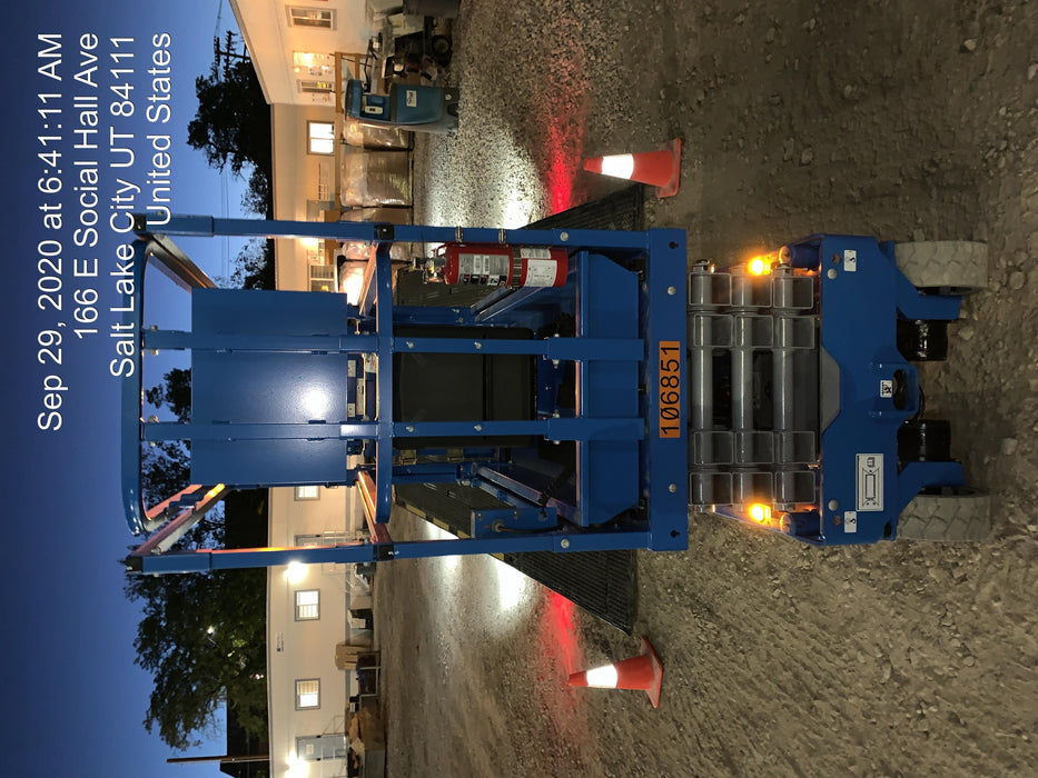 2020 Genie GS-1930 Solid Non Marking Tires, Beacon, Folding rails with half height swing gate, 800W Inverter