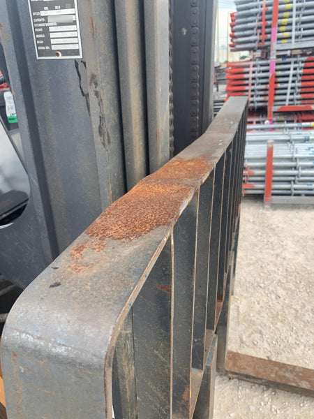 2021 CASE 588H