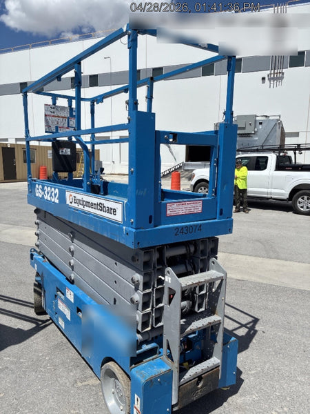 2022 GENIE GS-3232