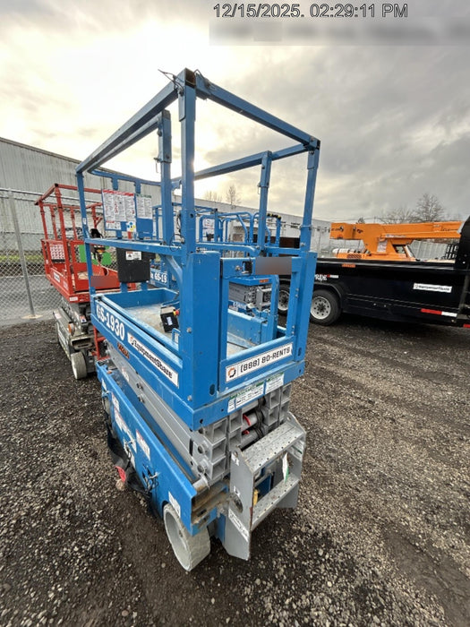 2020 Genie GS-1930 Solid Non Marking Tires, Beacon, Folding rails with half height swing gate, 800W Inverter