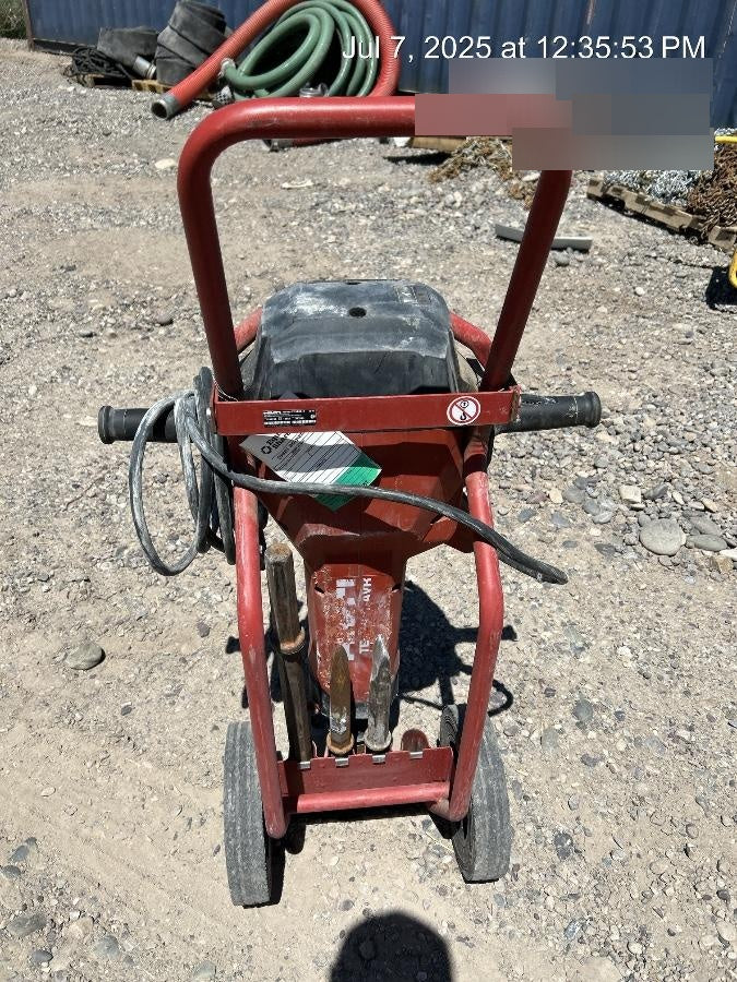 2023 HILTI TE 3000-AVR