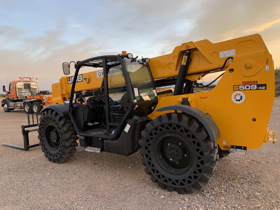 2021 JCB 509-42