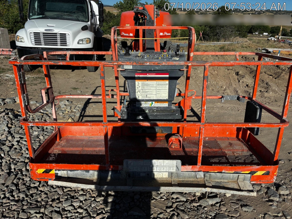 2022 JLG 660SJ