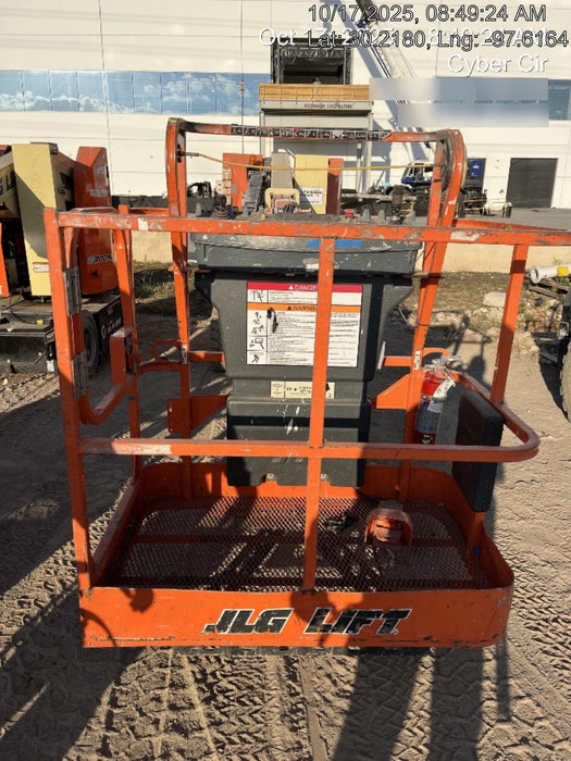 2019 JLG E300AJP