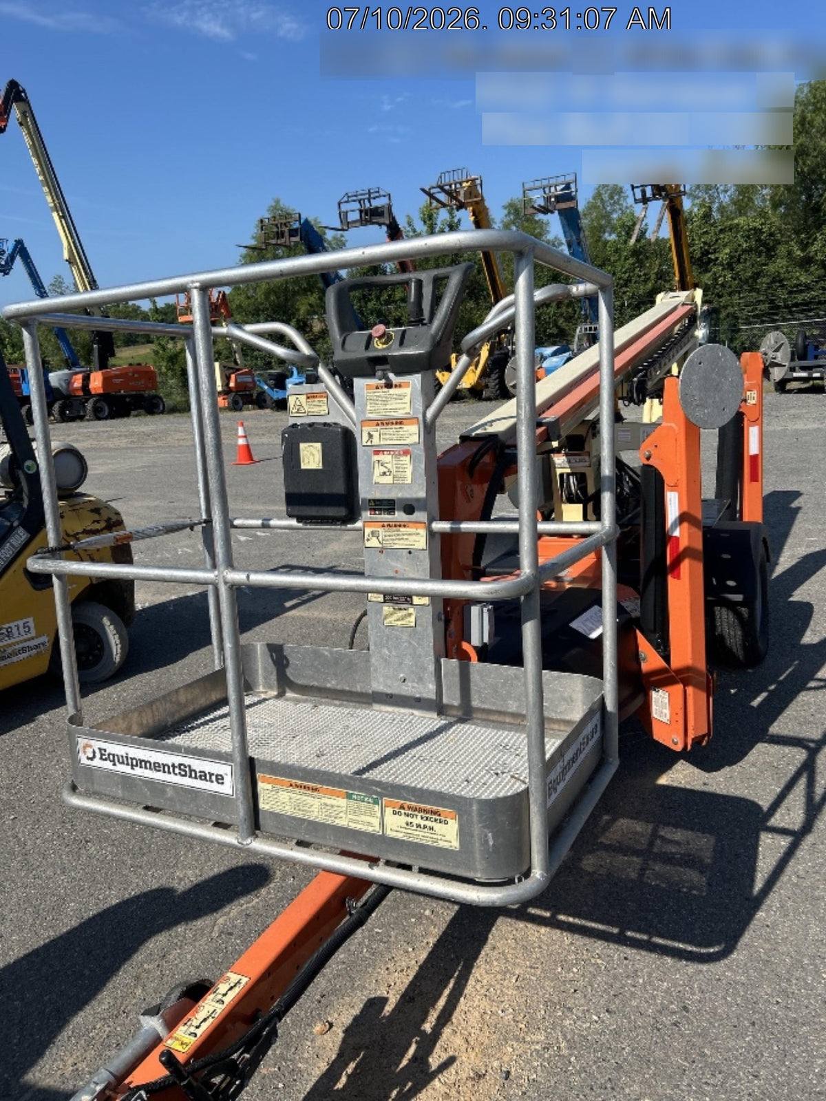 2022 JLG T350