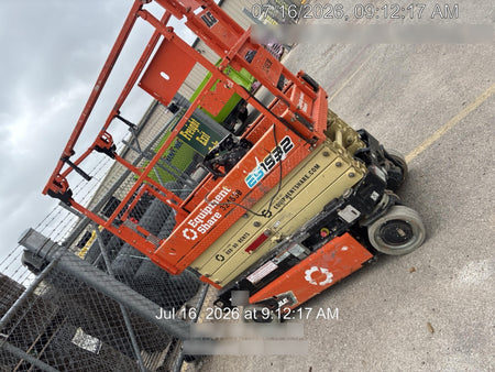 2023 JLG ES1932