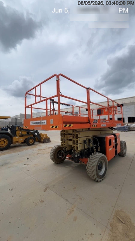 2022 JLG 4394RT