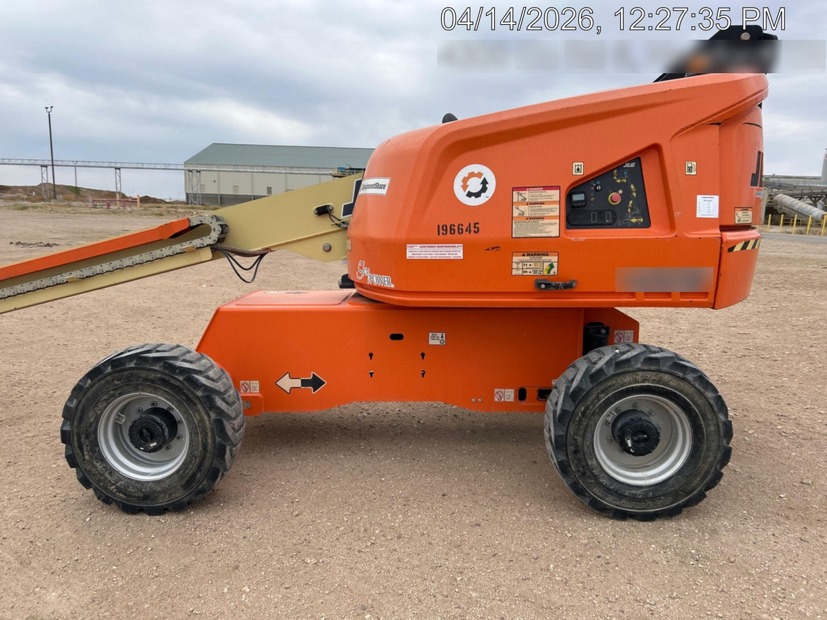 2021 JLG 400S