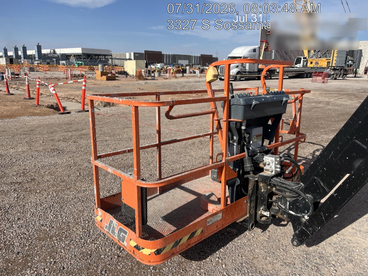 2023 JLG 660SJ