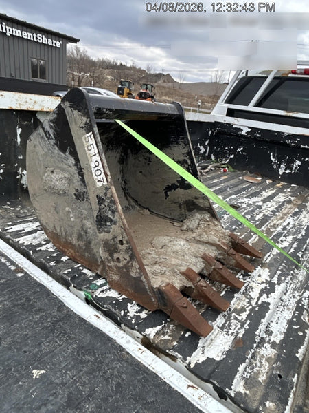 2025 TAKEUCHI 24" Bucket Takeuchi