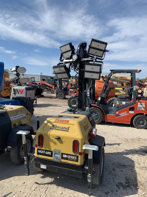 2022 Allmand NLV3GR (4) LED Light Fixture 350W, 23' Vertical Mast, 3kW Prime, Towable, ES Decals, T3