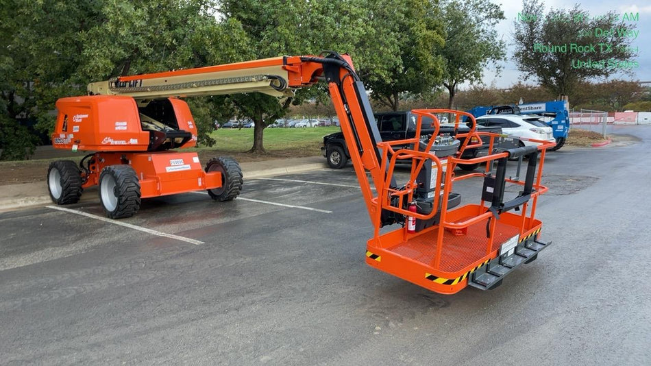 2022 JLG 660SJ