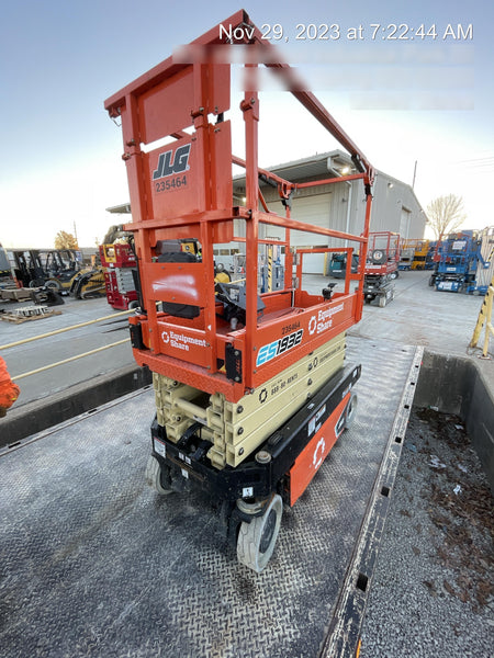 2022 JLG ES1932