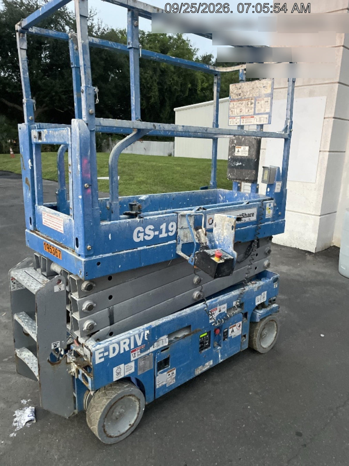 2021 GENIE GS-1932