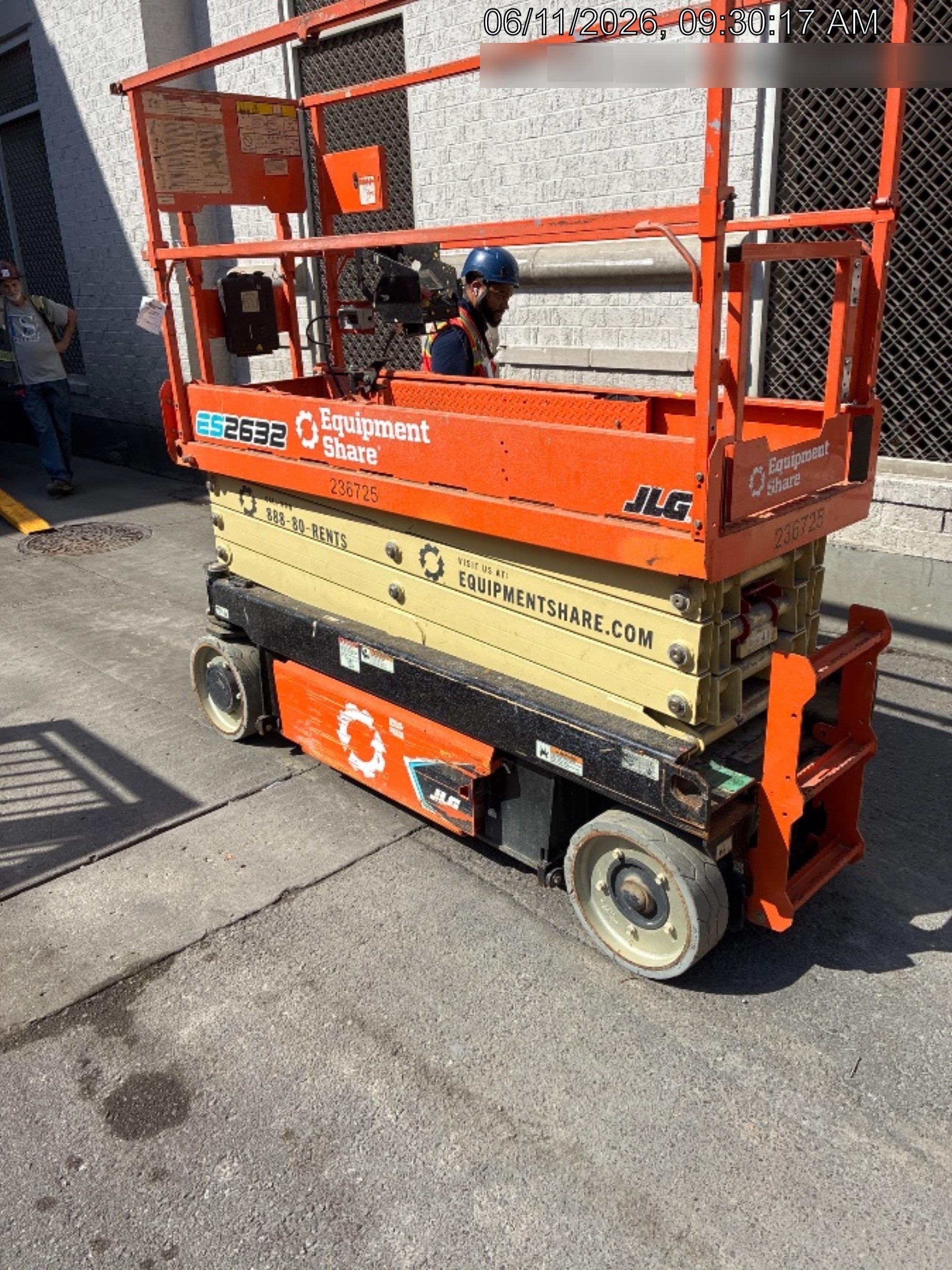 2022 JLG ES2632