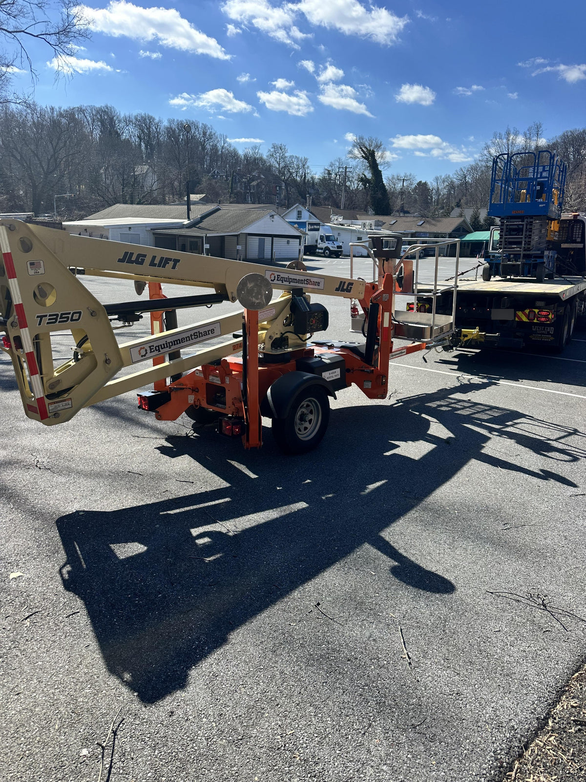 2022 JLG T350