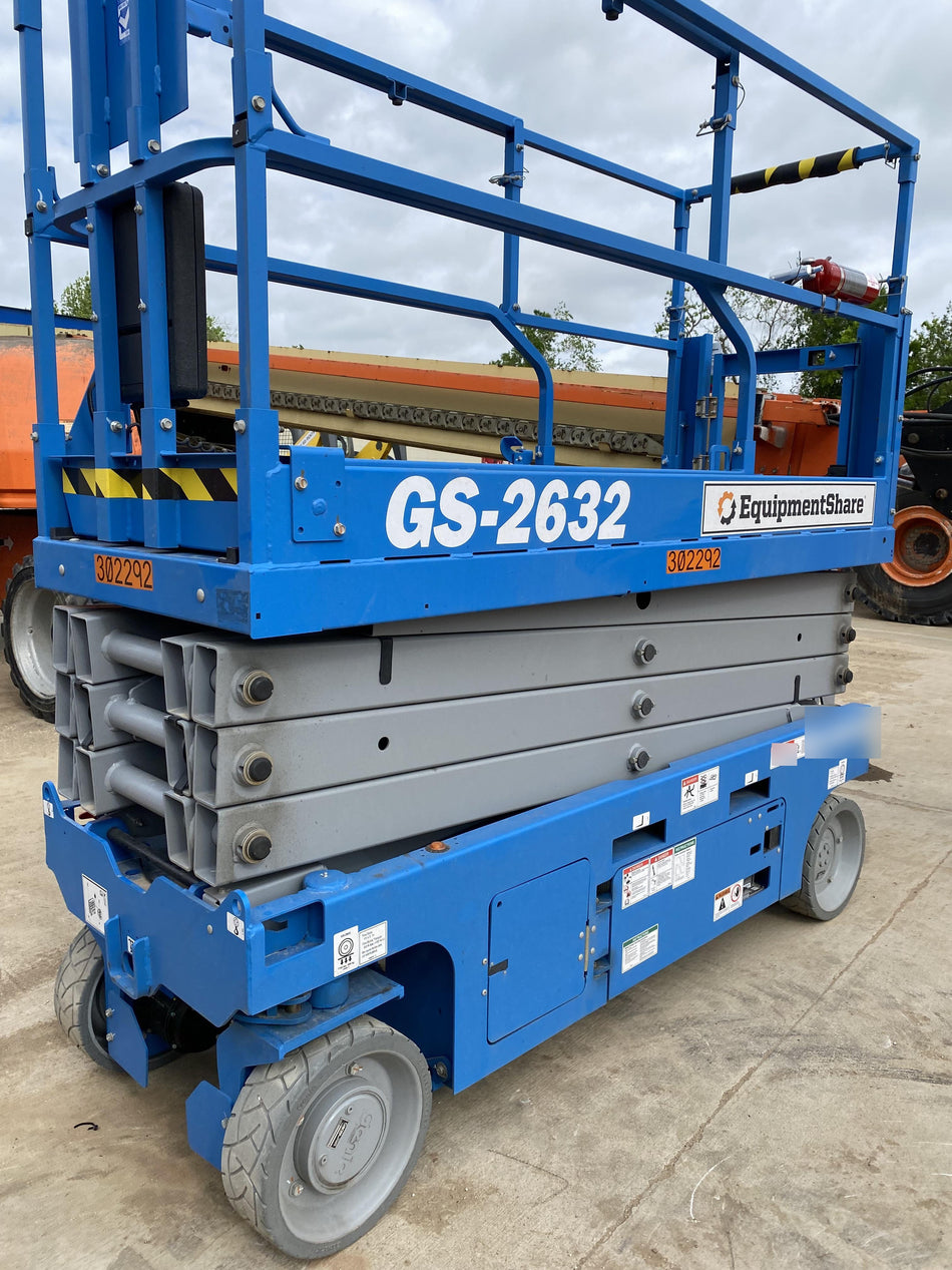 2023 GENIE GS-2632