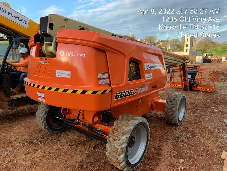 2022 JLG 660SJ