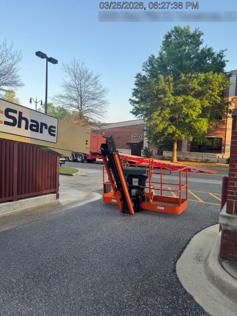 2019 JLG 860SJ
