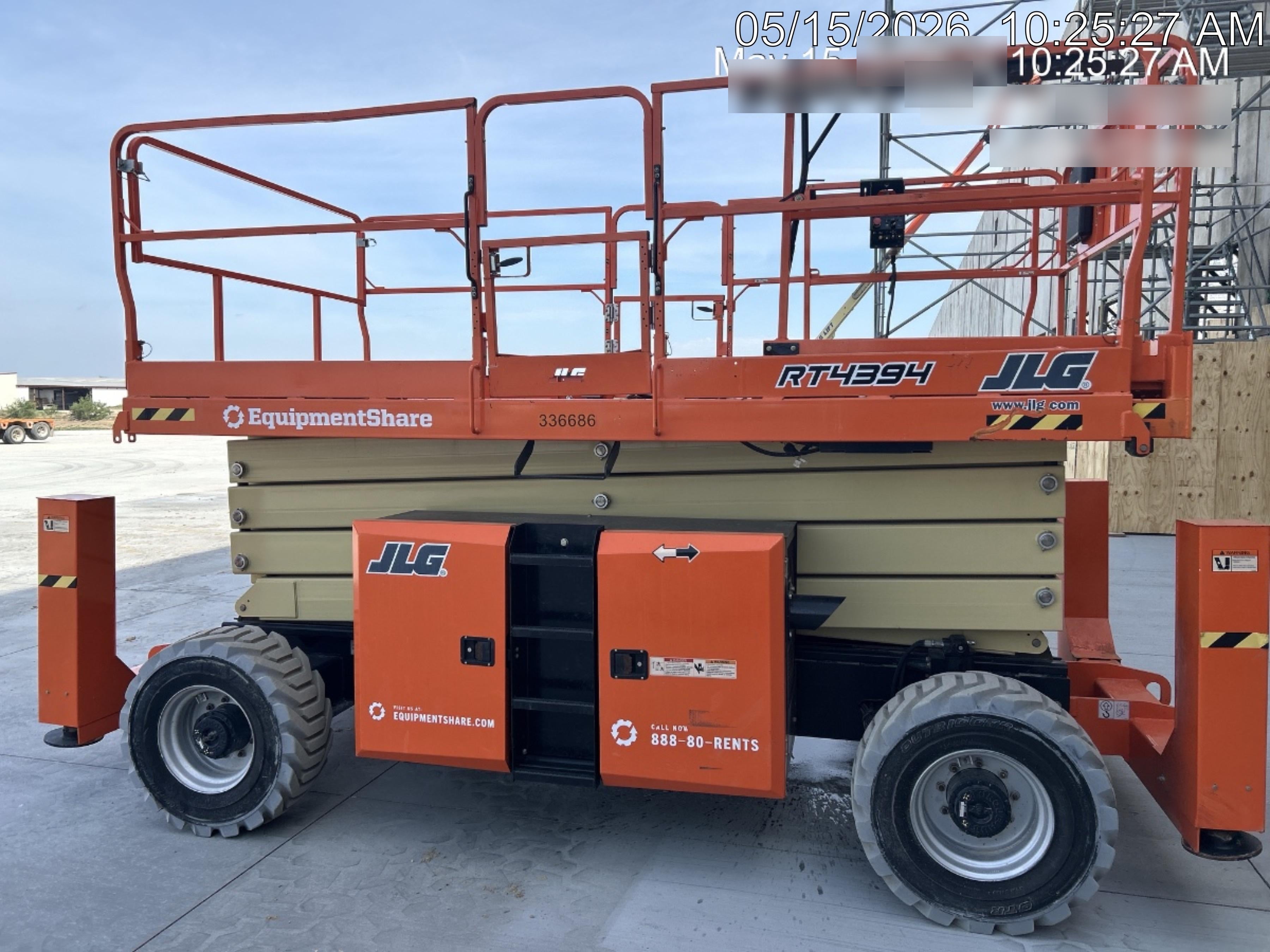 2023 JLG RT4394