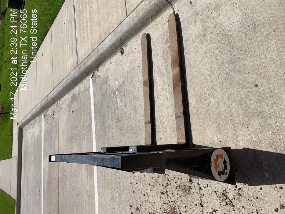 2020 ARROW MATERIAL HANDLING 60" Pallet Forks - Arrow