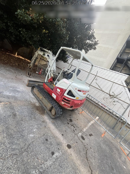 2021 TAKEUCHI TB235-2R