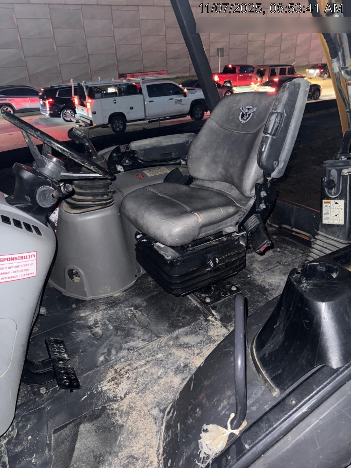 2022 CASE 580N EP - Extendable Backhoe