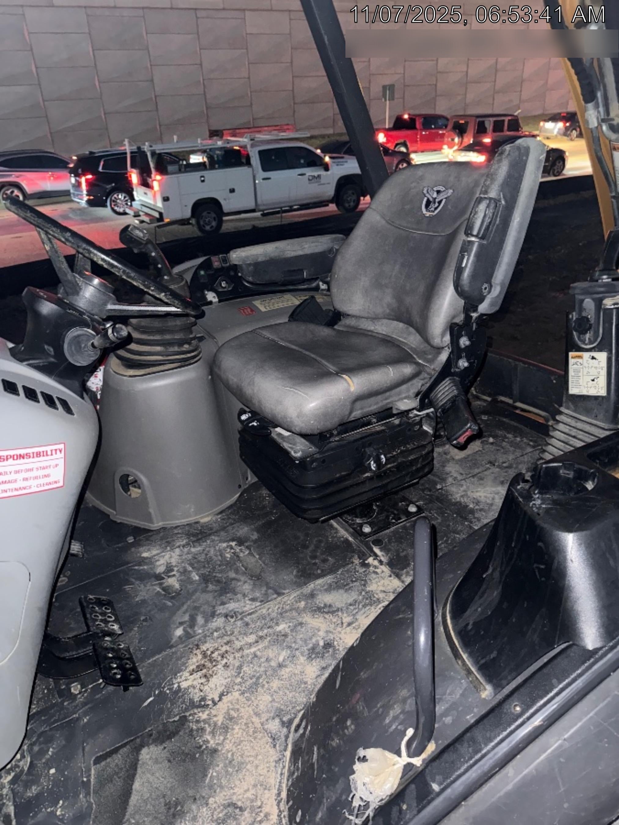 2022 CASE 580N EP - Extendable Backhoe