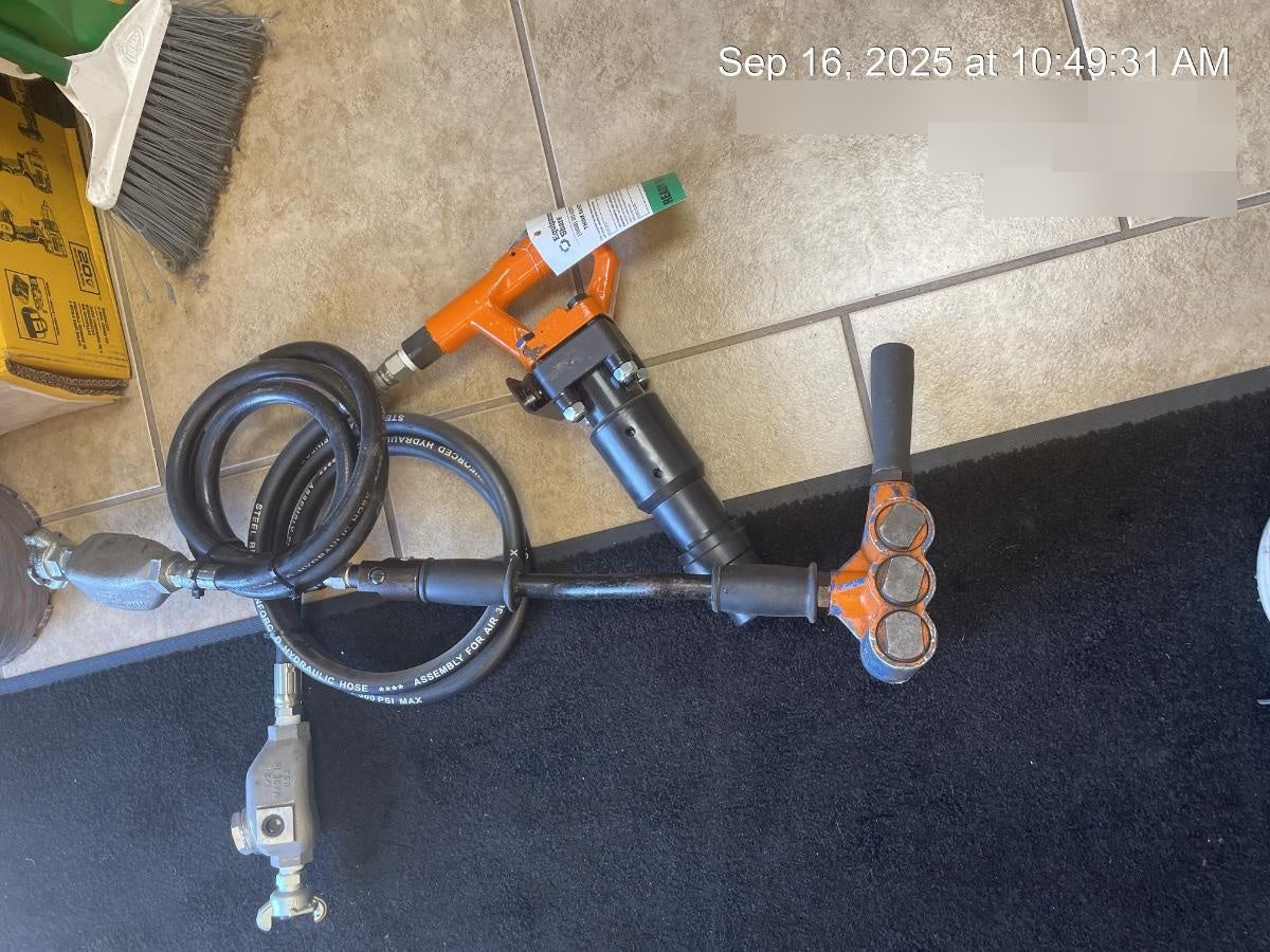 2024 MICHIGAN PNEUMATIC ES-CH3R-TRACKER
