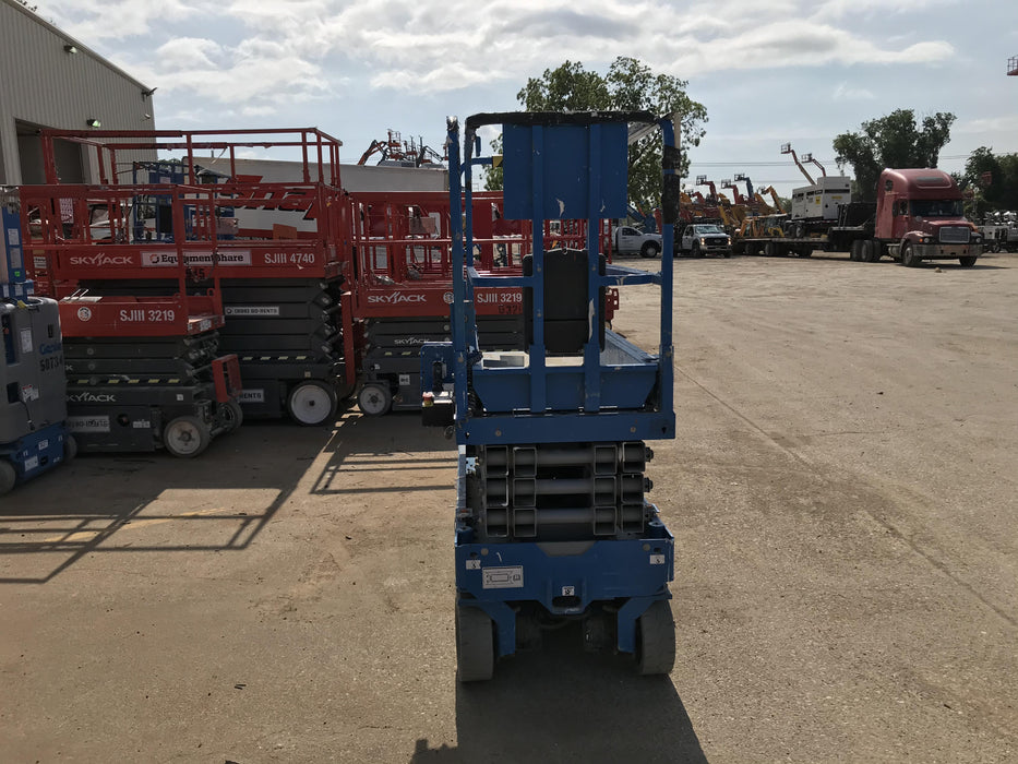 2019 Genie GS-1930 Fixed Rails with Chain Entry