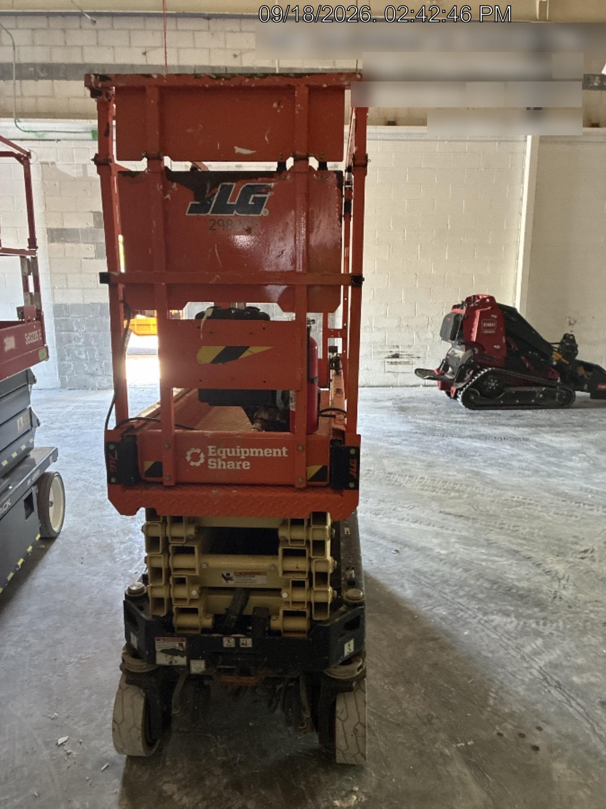 2023 JLG ES1932