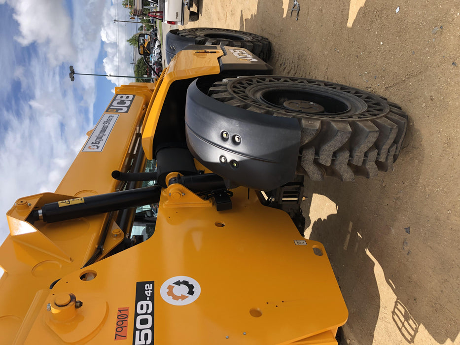 2020 JCB 509-42 Cab/Heat/Air, Solid Tires, Work Lights, Beacon, Aux Hydraulics, Back up Alarm, Lifting Eye, ES Decals
