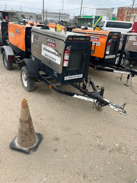 2019 Lincoln Electric Vantage 322 Welder Ready-Pak 3, Two wheel trailer, Fender and Light kit, Cable Rack