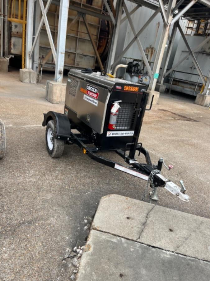 2024 Lincoln Electric LE400 Kubota V1505, Trlr, Cable Rack, Light Kit, ES Decals, T3